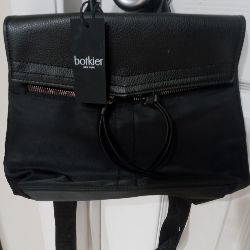 Botkier New York Trigger Backpack - Picture 5 of 10